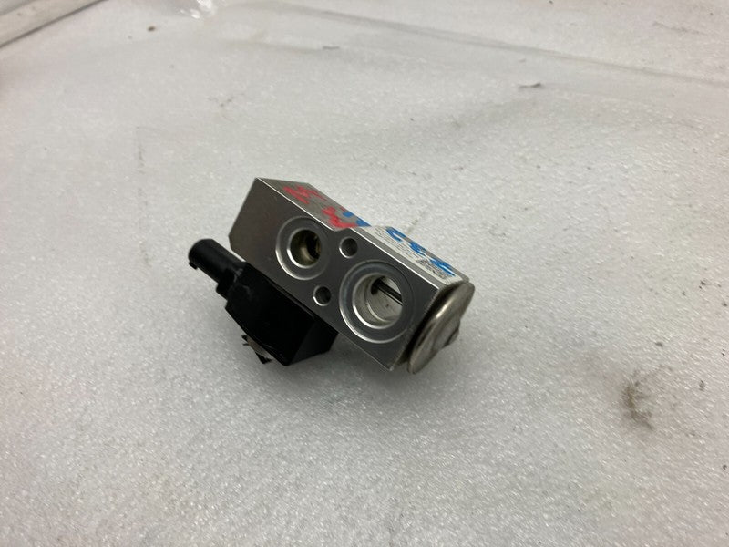 1101878 00 A ⭕ 17-23 Model 3 TXV Air Conditioner Heater Core Valve Tube Sensor 1101878-00-A