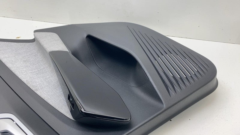 Rear Door Trim Panel VOLKSWAGEN ID4 Right 25