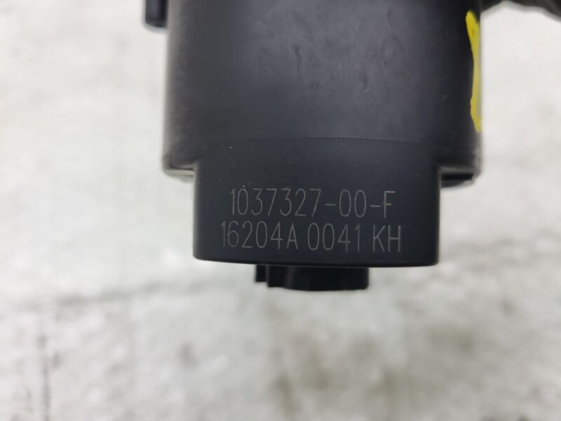 2016-2020 Tesla Model S X Cooling System Auxiliary Water Coolant Pump FWD Assy