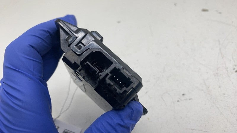 ⭕ 17-23 Tesla Model 3 Center Console Front USB Hub Charger Module 1093