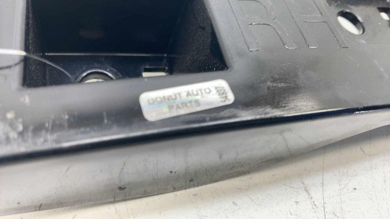 ⭕ 17-23 Model 3 Rear Right Bumper Taillamp Taillight Mount Bracket 108