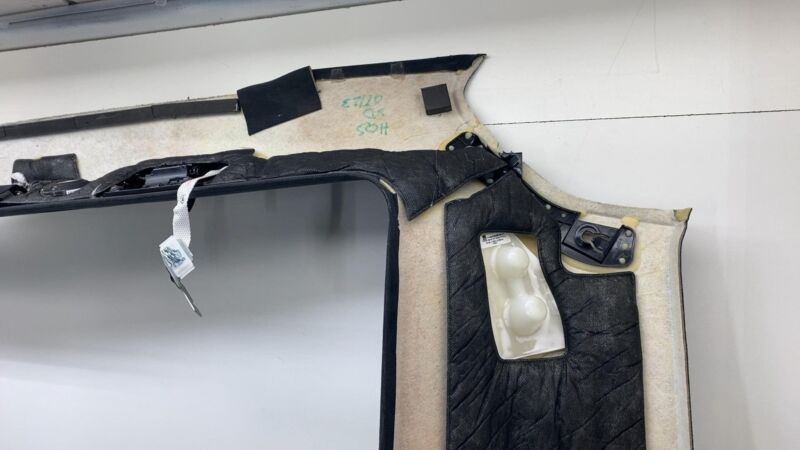 248640300C 2021-2024 Tesla Model S Panoramic Roof Headliner Headlining Ceiling Trim Black