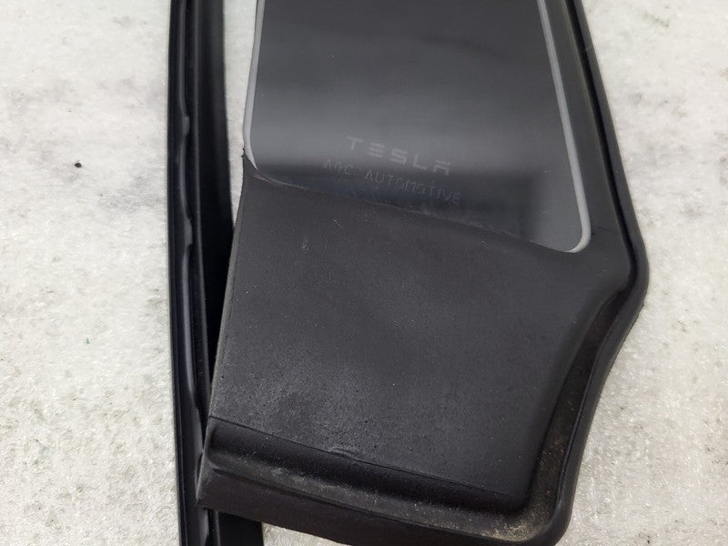 108390200B ⭕16-20 Tesla Model X Right B-Pillar Applique Trim Molding w/ Camera 1092312-98-D