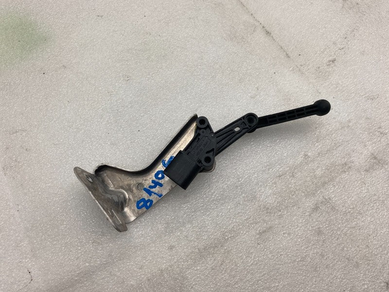 600652300B ⭕ 16-20 Tesla Model S X Rear Left Air Suspension Ride Height Sensor 1027971-00-A