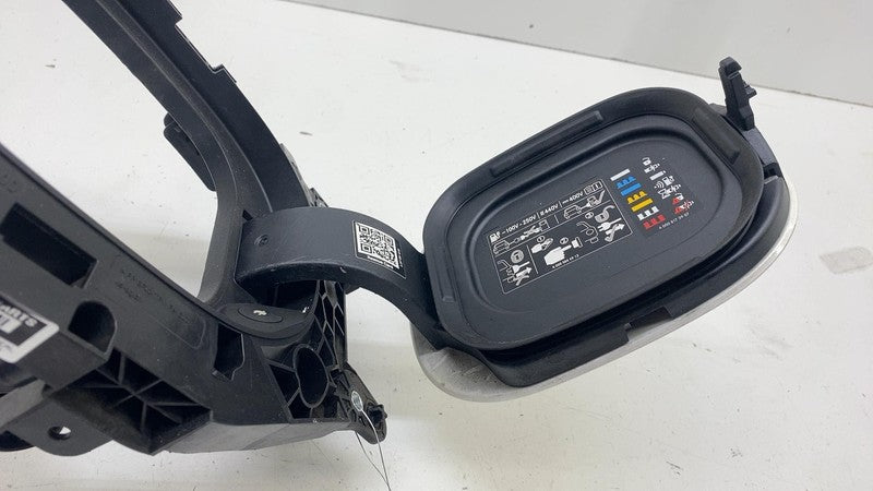 ⭕22-25 Mercedes-Benz EQS 450+ V297 Charging Port Door Lid White 799 A2