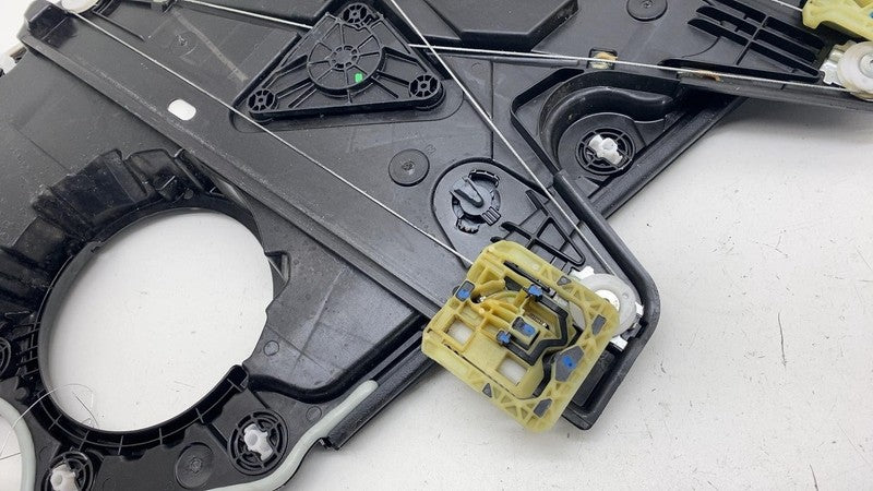 ⭕ 21-24 Ford Mustang Mach-E Front Right Door Window Regulator & Motor w/ Carrier