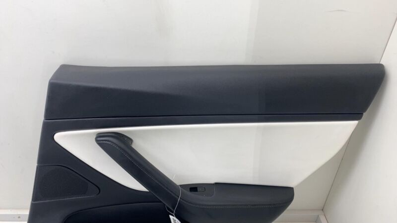 1105096-00-E ⭕ 2017-2020 Model 3 Rear Passenger Side Door Panel Trim Cover Right 1090415-02-L