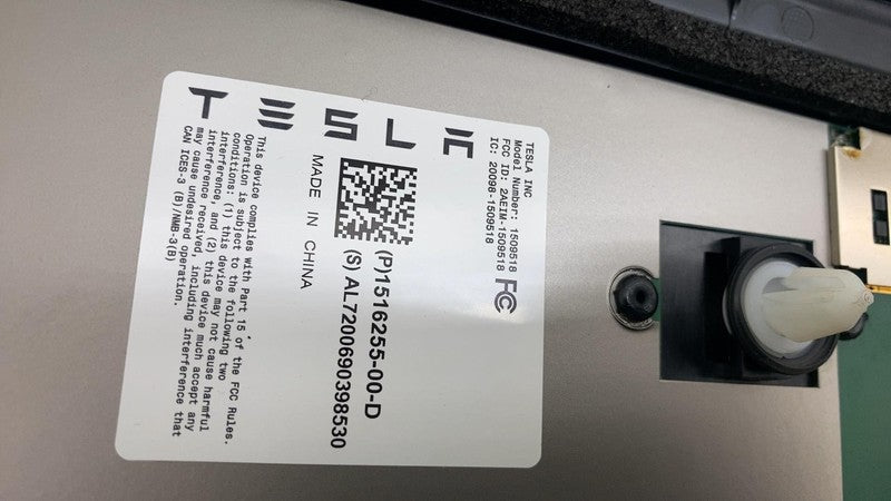 ⭕ 20-23 Model Y Left Exterior B-Pillar Applique Glass Trim LH AP3 1506