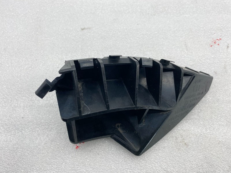 1095495-00-A ⭕ 12-20 Model S Front Left Bumper Fascia Fender Support Bracket LH 1095495-00-A