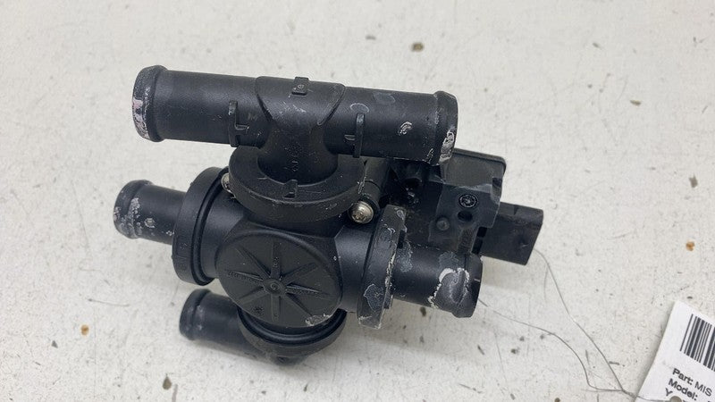 ⭕ 2019-2023 Audi E-Tron Quattro Coolant Cooling Water Valve Assembly 5