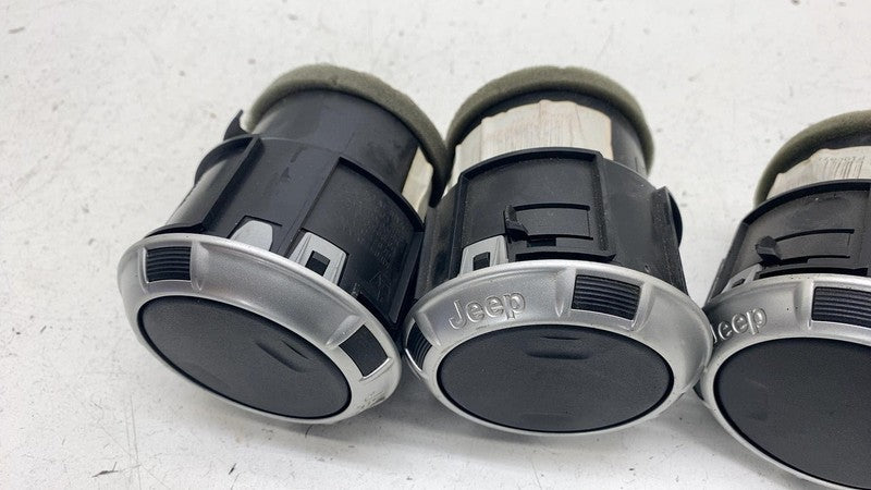 1QC05TRMAA ⭕ 2012-2017 Jeep Wrangler Dashboard Heater Dash A/C Air Vent SET of 4 1QC05TRMAA