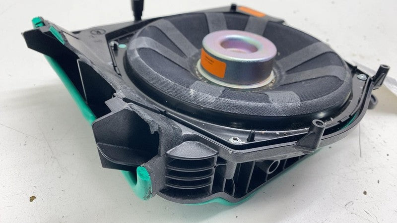 ⭕ 2017-2023 BMW 540i Right Side Center Subwoofer Audio Speaker RH 6513