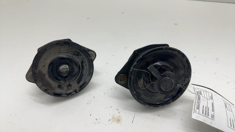 ⭕ 2014-2018 Chevrolet Silverado 1500 Crew Cab SET of 2 Body Mount Cushion Assy