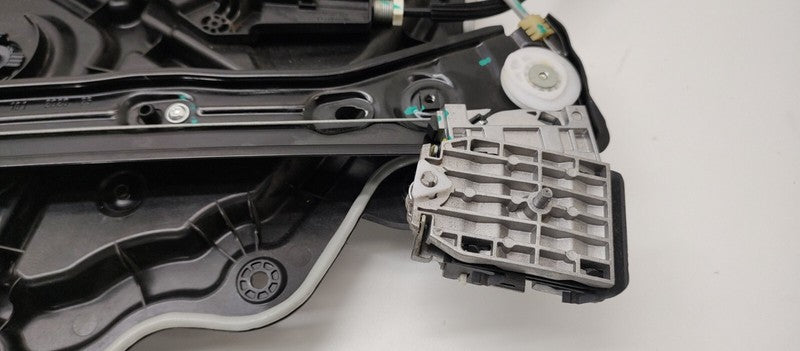 ⭕ 20-24 Tesla Model Y Rear Passenger Right Window Regulator & Motor 14