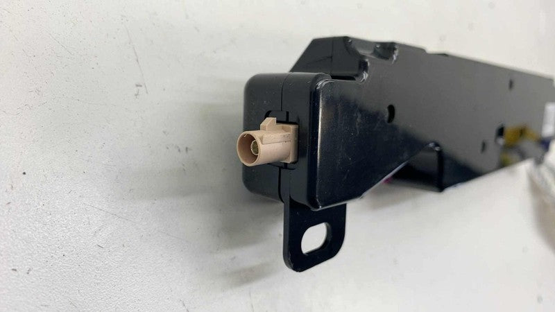 1585601-00-E ⭕ 2017-2023 Tesla Model 3 M3 WiFi Bluetooth Antenna Control Module 1585601-00-E
