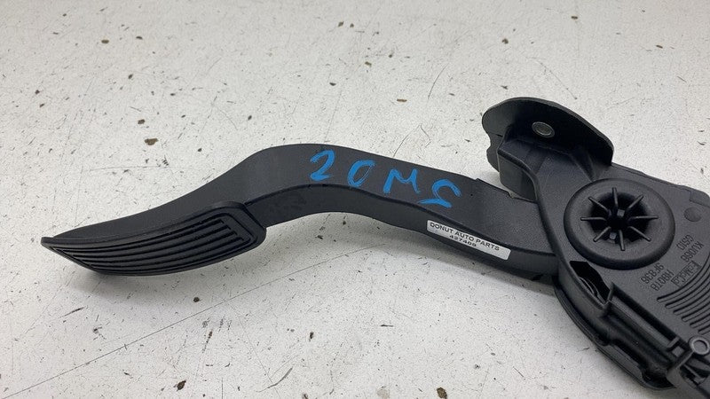 2012-2020 Tesla Model S X Accelerator Throttle Pedal Assembly BE5C 9F8