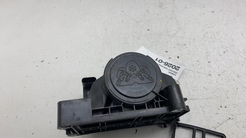 2020 2021 2022 2023 Tesla Model 3 Y Supermanifold Octovalve Pump Assem