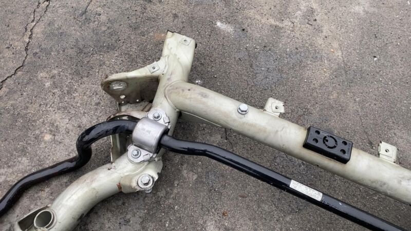 ⭕ 2012-2016 Mercedes Benz E350 E-Class Front Subframe Engine Crossmember OEM RWD