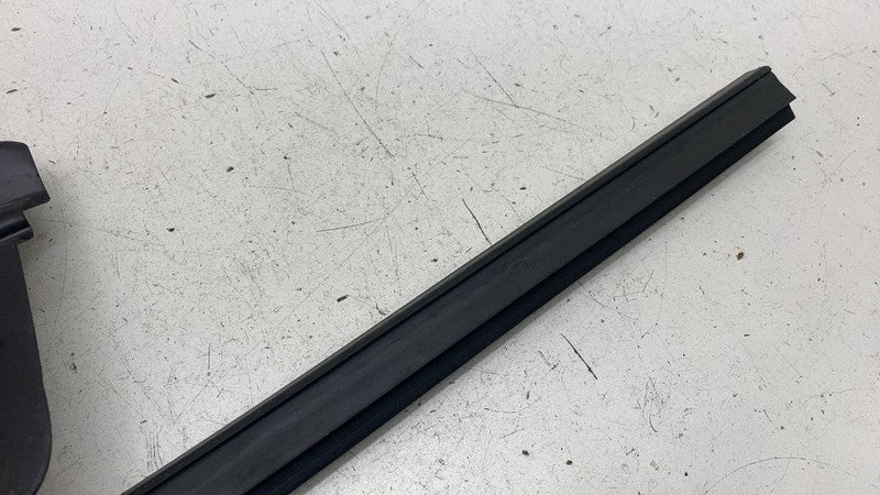 ⭕ 20-24 Model Y Front Left A-Pillar Flag Glass Weatherstrip Seal LH 15