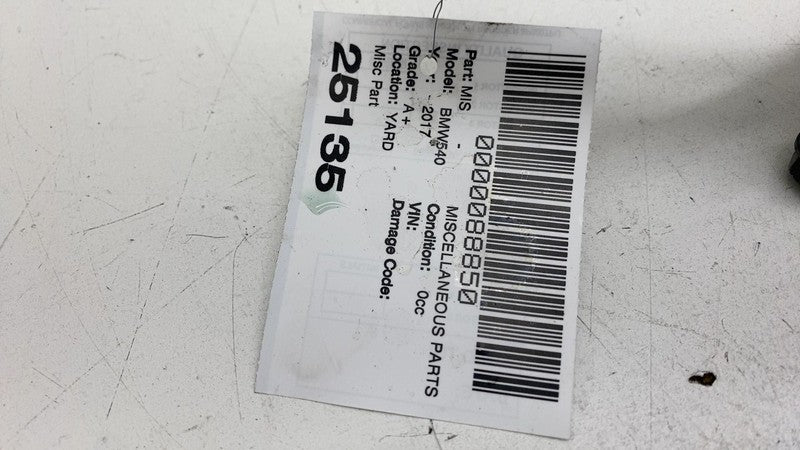 ⭕ 17-20 BMW 540i  Front Windshield Wiper Motor & Transmission Linkage 