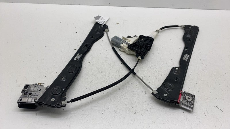 ⭕ 20-24 Tesla Model Y Front Passenger Side Door Window Regulator & Mot