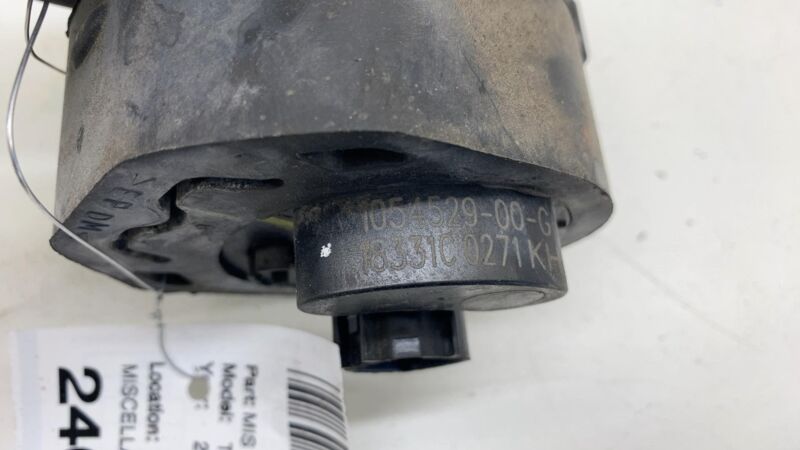 2016-2020 Tesla Model X MX Additional Auxiliary Water Pump Assembly 1054529-00-G