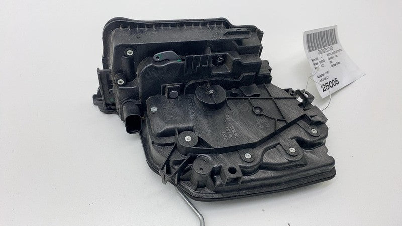 2021 BMW 530e Driver Side Door Lock Latch Actuator Left Assembly OEM 1