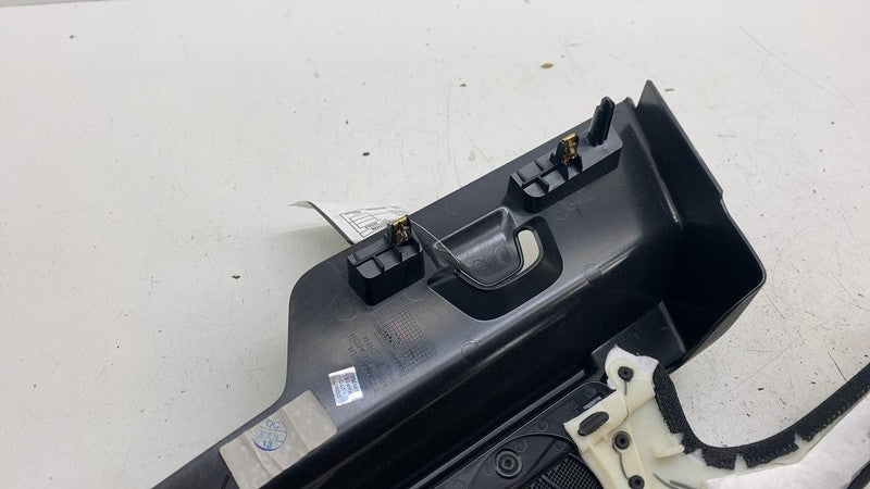 ⭕ 2021-2024 Polestar 2 Rear Left Side C-Pillar Upper Quarter Trim Cove