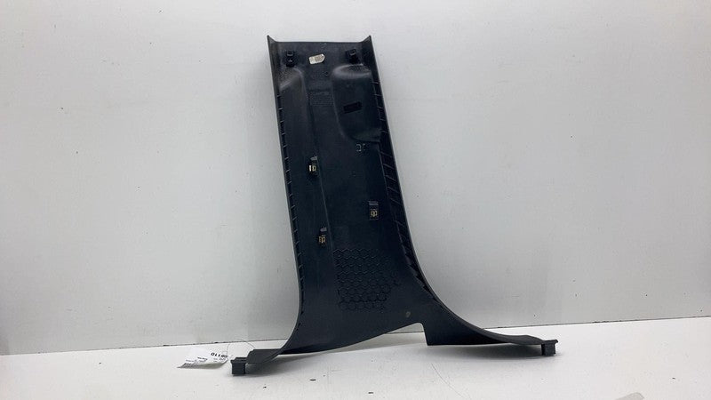 PT00001372 ⭕ 22-25 Rivian R1S Passenger B-Pillar Lower Trim Cover Panel Right RH PT00001372