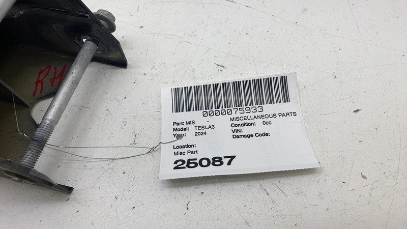 ⭕ 24-25 Tesla Model 3 Front Right Bumper Reinforcement Extension Rail 