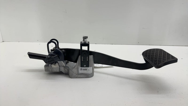 A2422902600 ⭕ 2014-2017 Mercedes-Benz B-Class W242 Front Driver Brake Pedal A2422902600