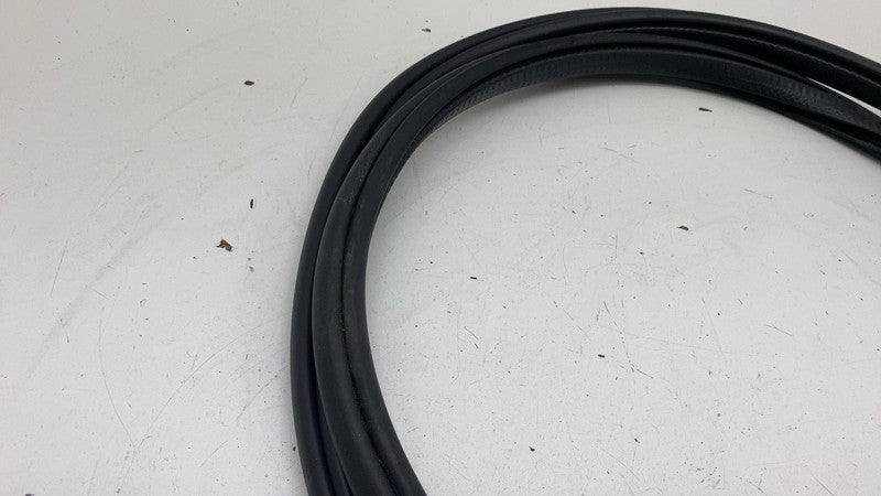 31662570 ⭕21-23 Polestar 2 Rear Passenger Side Door Body Weatherstrip Seal Right 31662570