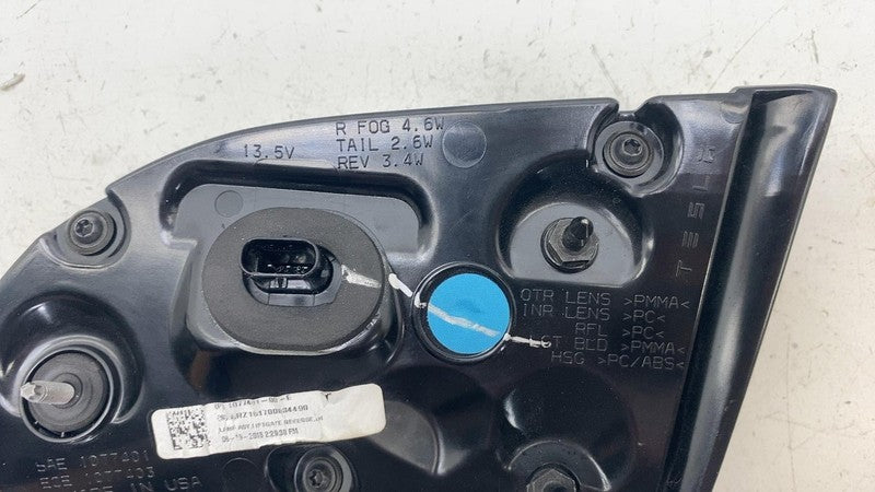 ⭕ 2017-2023 Model 3 Rear Left Inner Taillight LED Tail Lamp 3-Pin 1077