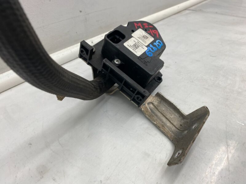 600737000E 2012-2020 Tesla Model S Coolant Pump Cooling Valve Actuator 4-Way 6007370-00-E