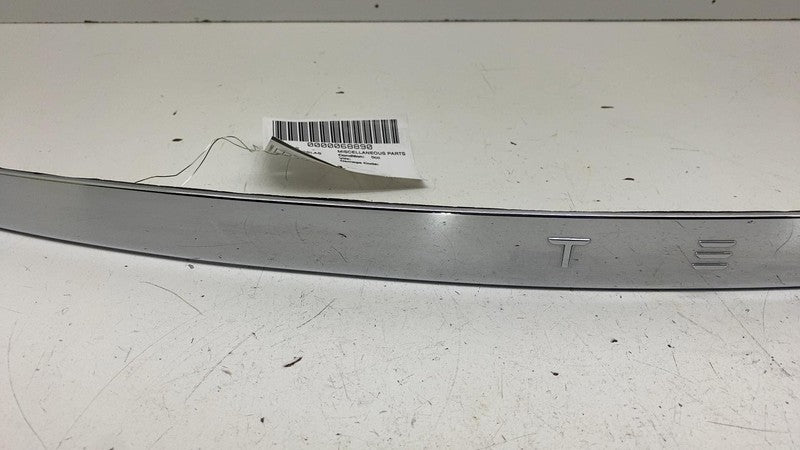 100885600C ⭕2012-2015 Model S Rear Liftgate Applique Trim Trunk Chrome Molding 1008856-00-C