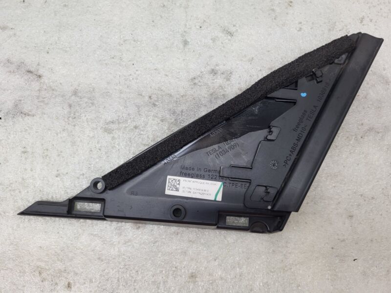 103490999E ⭕16-20 Model X Front Right Door Quarter Applique Corner Glass Cover 1034909-99-E