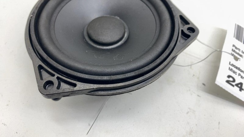 2016 2017 2018 Mercedes-Benz GLE350 Rear Left or Right Door Audio Sound Speaker