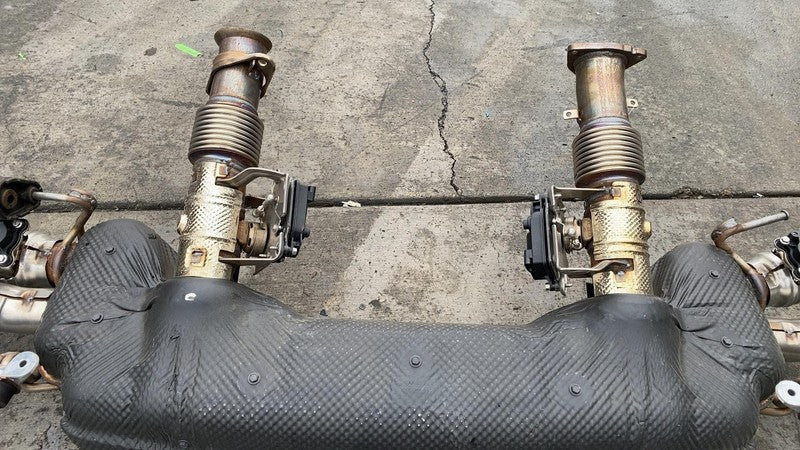 ⭕ 2022-2024 Chevrolet Chevy Corvette 6.2 V8 Exhaust System Rear Muffle