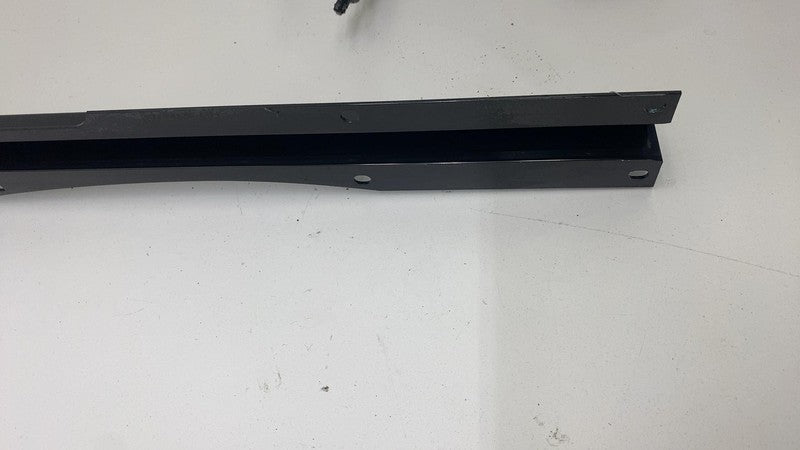 ⭕ 24-25 Tesla Cybertruck Lower Tonneau Horizontal Guide Rail Trim 1852