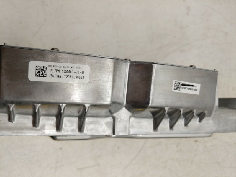 1655000-70-H 2016-2020 Tesla Model S X Autopilot Module Self-Driving ECU Computer 3.0 Fused