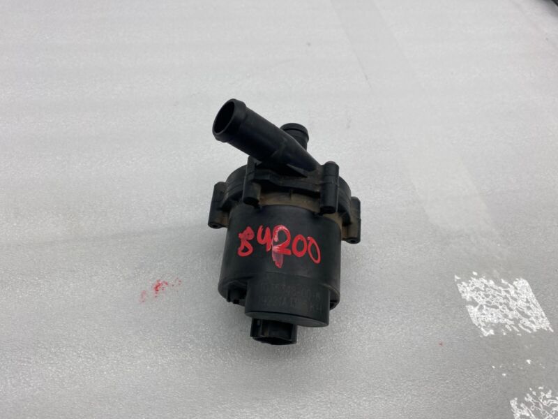 2016-2020 Tesla Model S X Cooling System Auxiliary Water Coolant Pump FWD Assy