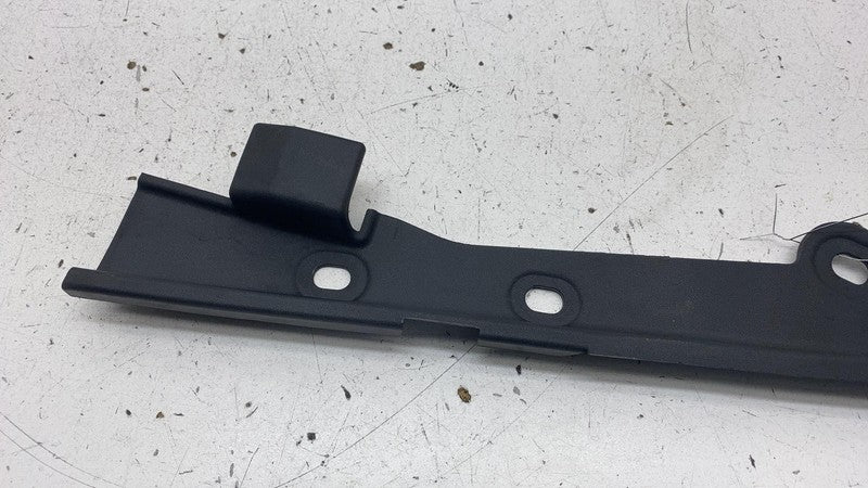 PT00449332B 2022 2023 2024 Rivian R1S R1T Front Right Trough Finisher Cover PT00449332-B OEM