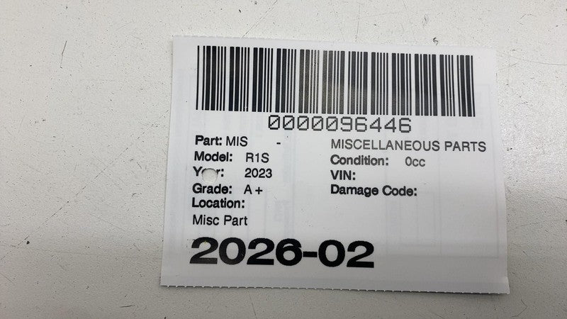 ⭕ 2023-2025 Rivian R1S Tailgate NamePlate Emblem Trim Badge Applique L