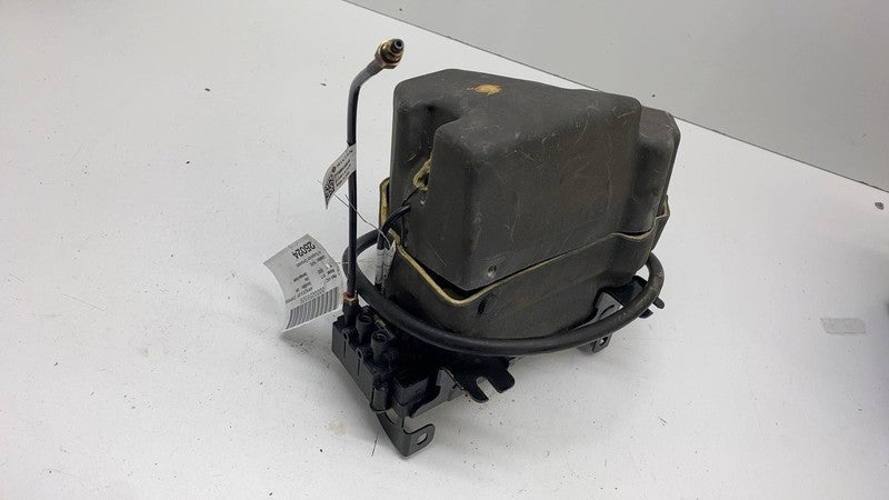 ⭕ 2022-2024 Rivian R1T Air Ride Suspension Compressor Pump w/ Valve Block & Case