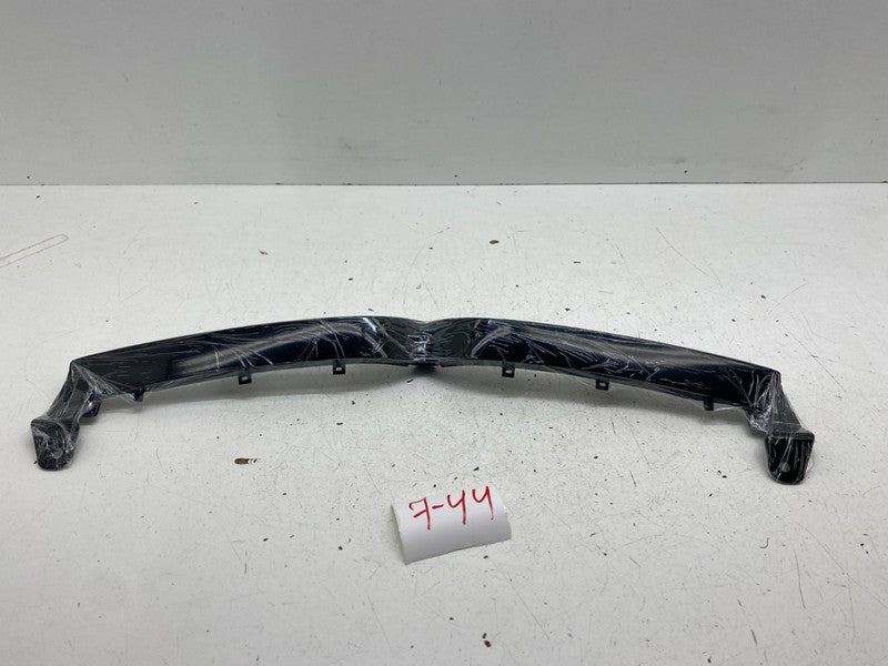 1611012 00 C ⭕ 21-25 Tesla Model S Front Bumper Upper Grille Trim V-Bar Insert 1611012-00-C