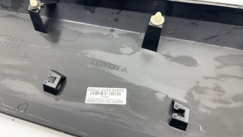 7507310010 ⭕ 2018-2022 Toyota C-HR Front Right Door Lower Trim Molding Panel RH 75073-10010