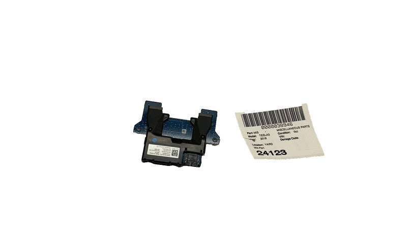 ⭕ 17-23 Tesla Model 3 Rear Generic USB/AUX Control Unit Hub Module 112