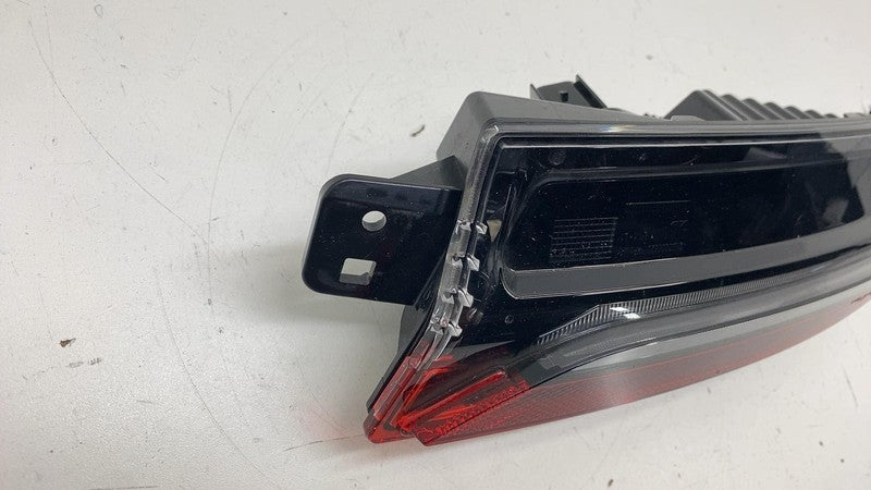 1712513-00-D ⭕ 24 25 Model 3 Rear Left Lower Bumper Taillight LED Lamp Reflector 1712513-00-D