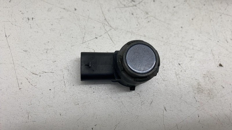 ⭕ 21-25 Model X Ultrasonic Park Assist Sensor (Middle) Gray - PMNG 252