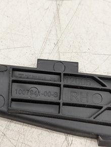 ⭕ 12-20 Model S Front or Rear Right Door Trim Panel Pull Cup Insert 1007941-00-B